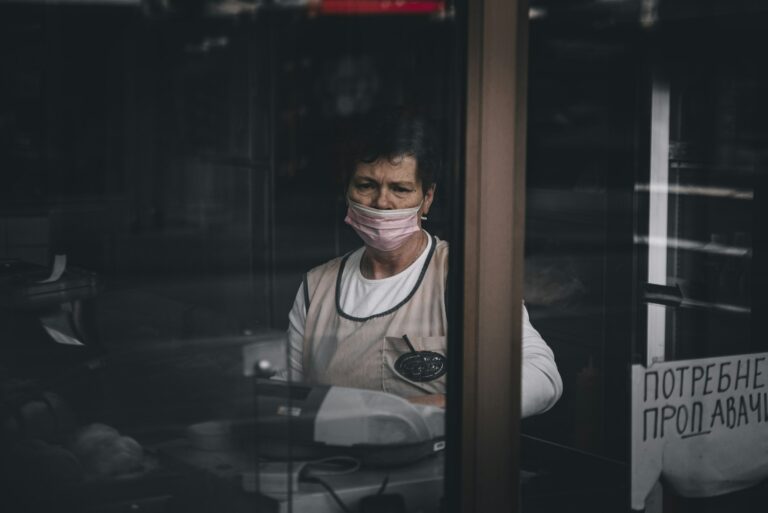 Afastamento por dorsalgia aumenta 15% em 2025, atingindo 237 mil trabalhadores