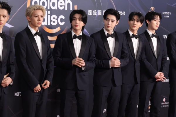 enhypen 2 Perfis I9 Artigos