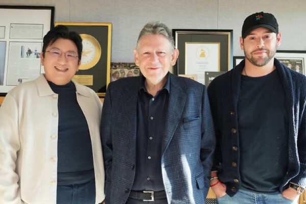 hybe music group Perfis I9 Artigos