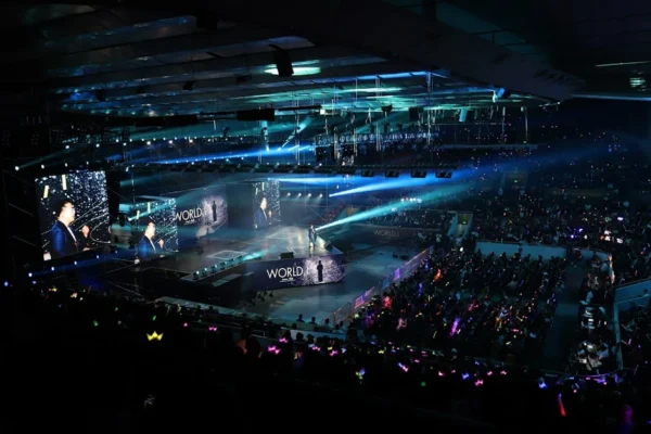 Choi Jung-yoon se desculpa após anunciar casamento surpresa