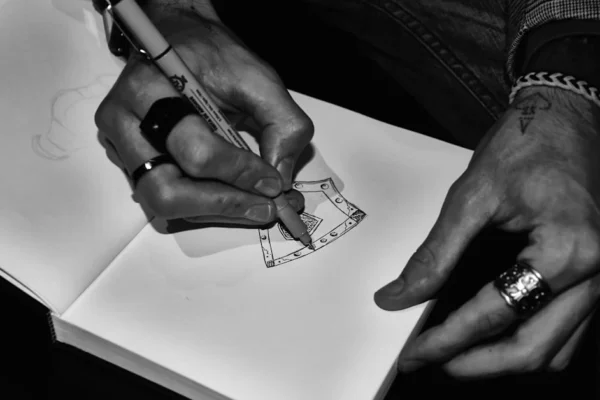 Polícia do Amazonas prende 13 agentes públicos por tráfico