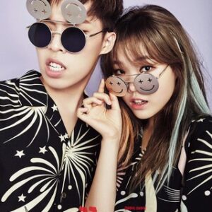 AKMU