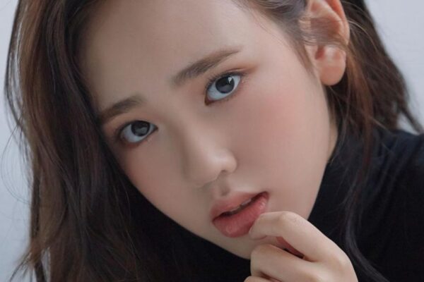 kim ji young Perfis I9 Artigos