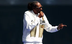 Snoop Dogg agita inauguração do Tailgate Beach Club em vegas