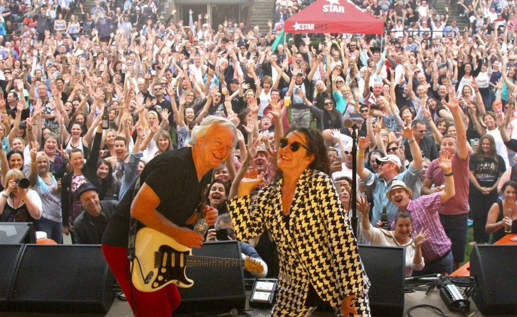 Morre Bernie Lynch, vocalista dos Eurogliders, aos 72 anos