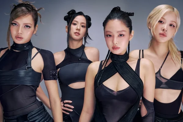 BLACKPINK entra no top 40 da Billboard com "GO