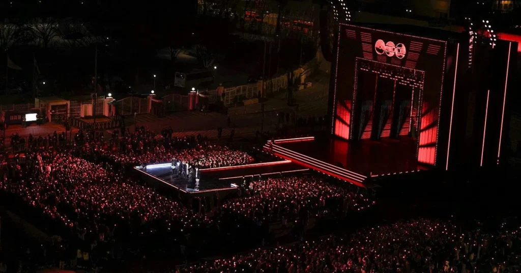 BTS gera polêmica em Gwanghwamun e afeta negócios locais