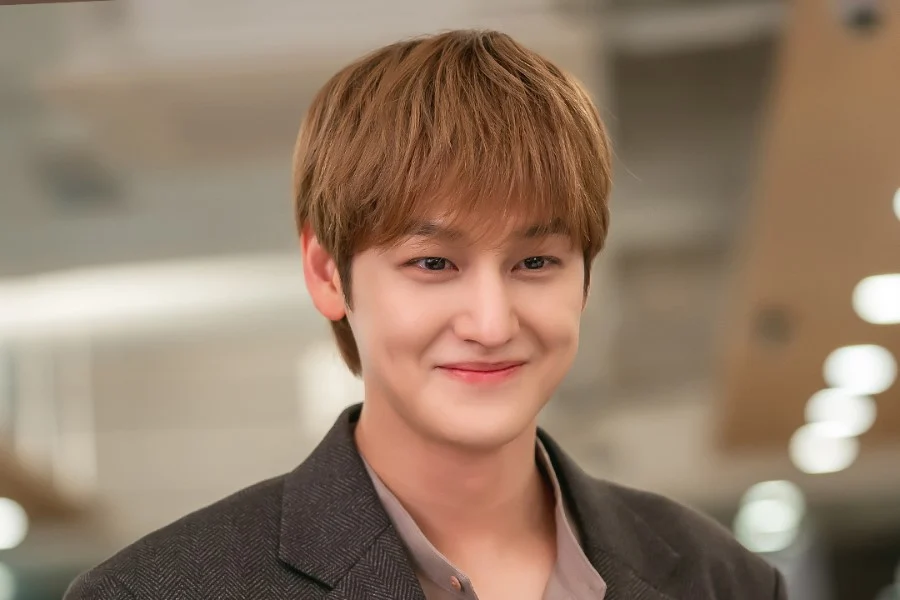 Kim Bum é o diretor executivo da série “Sold Out on You”