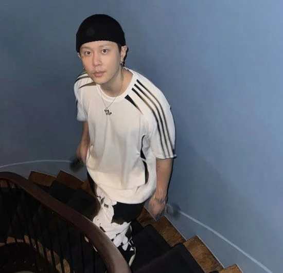 Yong Junhyung encerra contrato com Black Made e explica