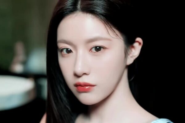 go youn jung Perfis I9 Artigos