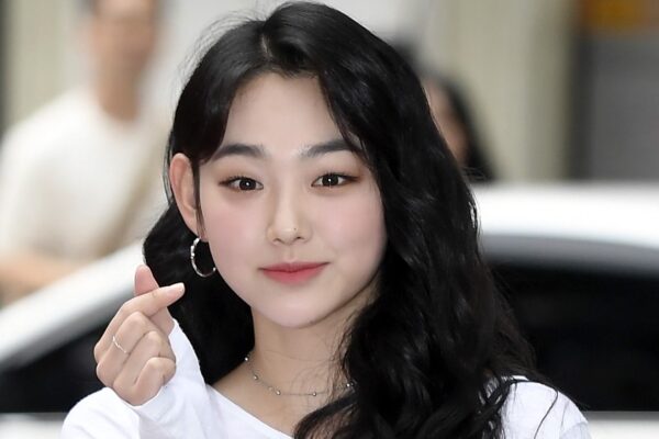 kang mina Perfis I9 Artigos