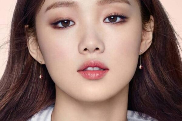 lee sung kyung Perfis I9 Artigos