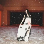 Miyeon e Colde brilham em clipe inovador de ‘Reno