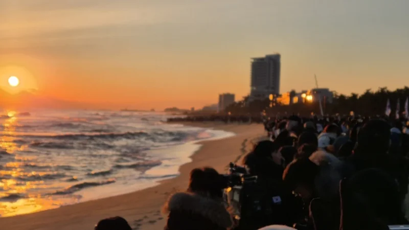 BTS brilha na tour de K-pop em Gangwon com ponto de ônibus icônico