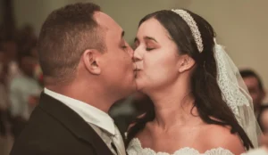 Local de filmagem do beijo de ’21세기 대군부인’ atrai fãs de doramas e BTS