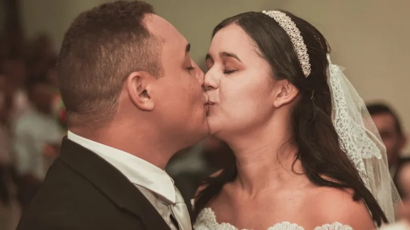 Local de filmagem do beijo de ’21세기 대군부인’ atrai fãs de doramas e BTS