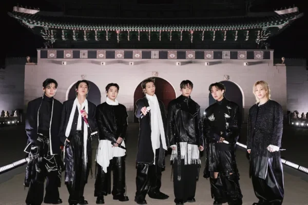 BTS retorna aos palcos com desfile de moda em evento histórico em Seul