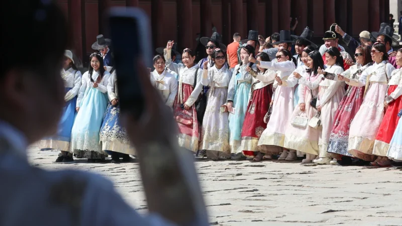 BTS atrai turistas e gera superávit histórico na Coreia do Sul