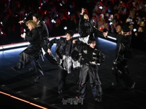BTS faz história como o primeiro grupo a se apresentar no halftime show da Copa do Mundo