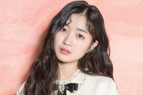 kim hye yoon Perfis I9 Artigos