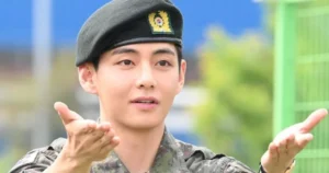 V do BTS se pronuncia e encerra polêmica com ex-colega militar