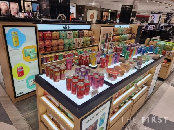 Lotte Duty Free apresenta marca de alimentos ARIH criada com BTS