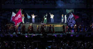 BTS comemora 13 anos com show emocionante em Busan e estreia ‘NORMAL’ em coreano