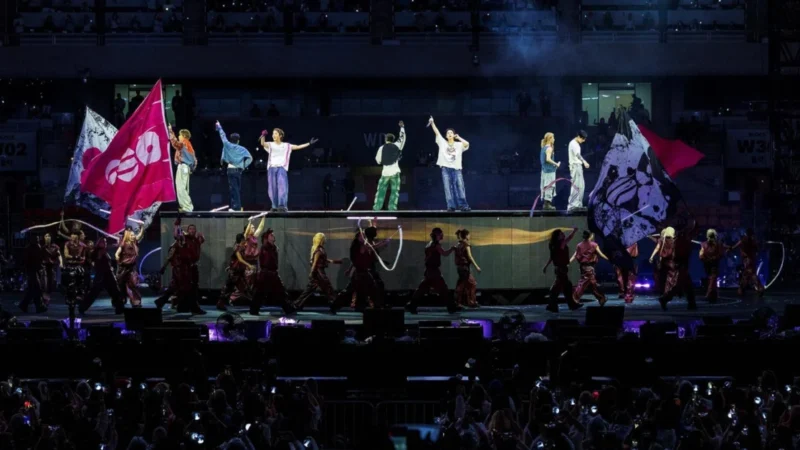 BTS comemora 13 anos com show emocionante em Busan e estreia ‘NORMAL’ em coreano