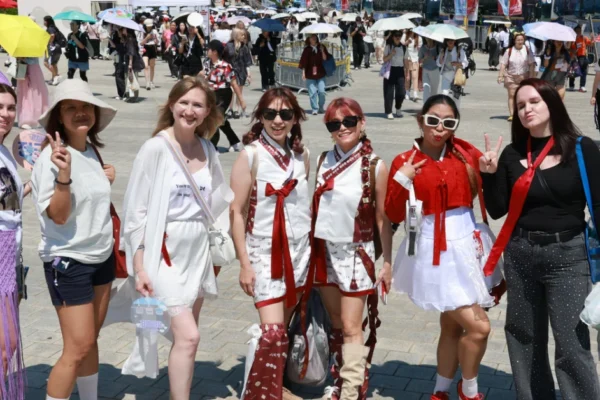 ARMYs enfrentam crise de hospedagem em Busan durante show do BTS