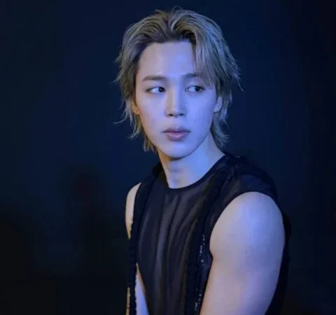 Foto editada de Jimin do BTS gera revolta entre fãs por manipulação