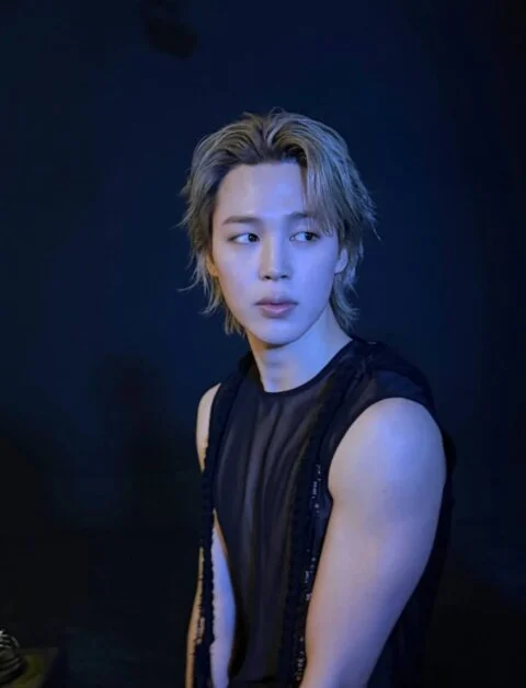 Foto editada de Jimin do BTS gera revolta entre fãs por manipulação