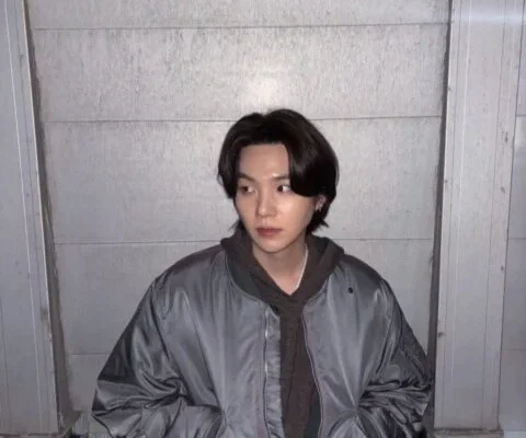 Jimin e Suga do BTS geram burburinho com postagens de "lovestagram