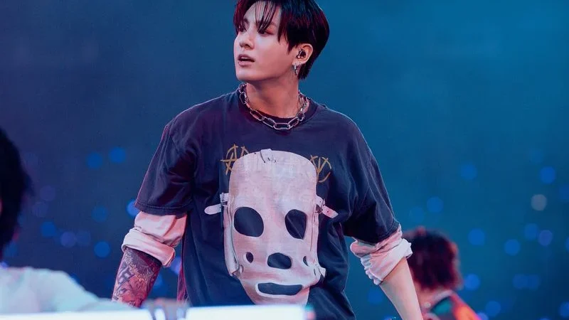 Mulher brasileira é condenada por stalking Jungkook do BTS e recebe pena de liberdade condicional