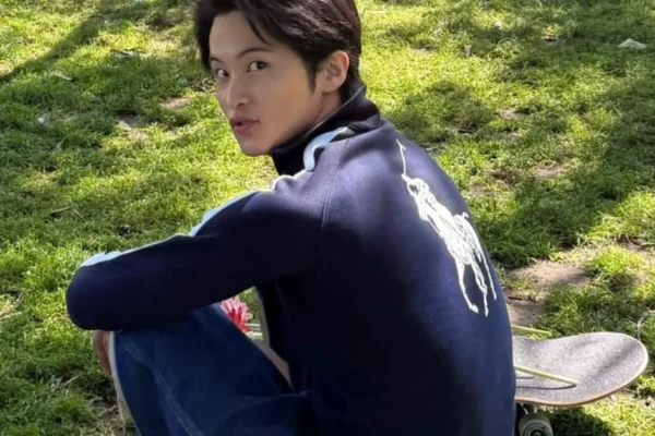 Mark anuncia saída do NCT e é acolhido com carinho pelos fãs