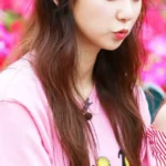 An Yujin encanta fãs com beleza refrescante em fotos do tour da IVE