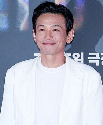 hwang jung min Perfis I9 Artigos