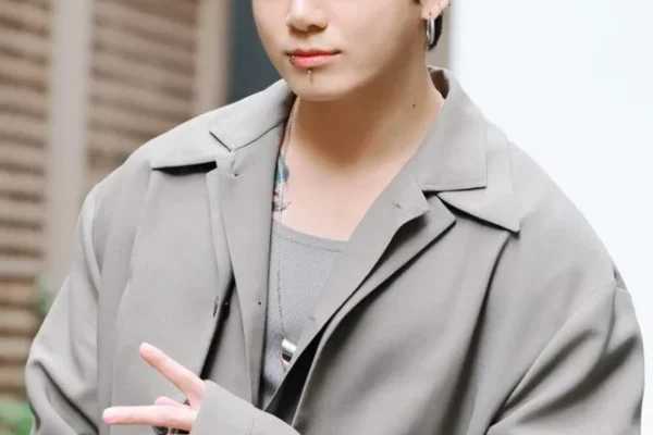 Fãs reagem a polêmica sobre Jungkook e Winter após exposição de conta no capcut