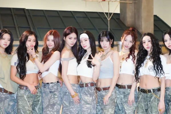 Jihyo do TWICE afirma que BTS e PSY abriram caminho para o k-pop global