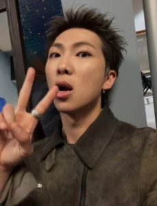 RM do BTS revela como a síndrome de stendhal impactou sua jornada artística