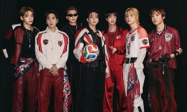 BTS faz história novamente: 'Arirang' retorna ao top 10 da Billboard após show no mundial