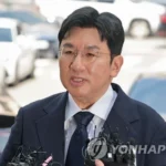HYBE atinge recorde financeiro com BTS, mas ações despencam