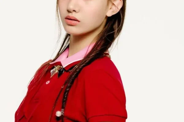 Irmã mais nova de Jihyo do TWICE, Seoyeon, é confirmada no novo grupo da HYBE, TUIDE